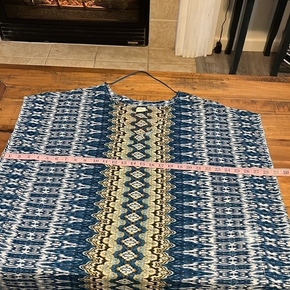 O’NEILL bathing suit coverup, size medium, in good condition - Picture 3 of 4